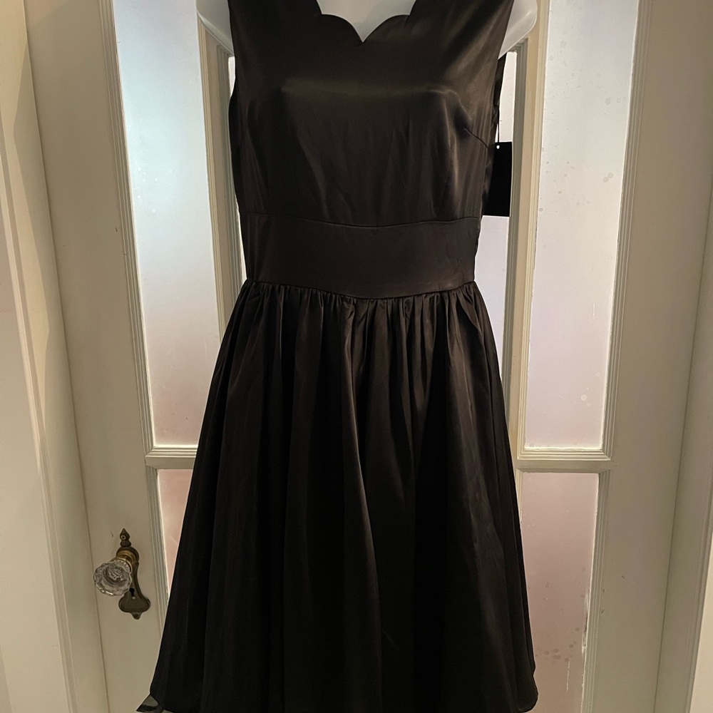 Elegant Black Sleeveless Dress